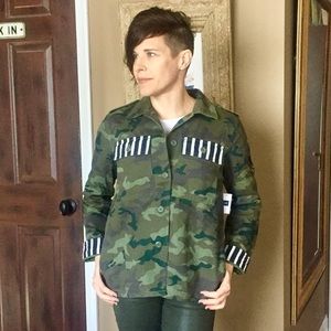 NWT Gap Limited Edition camo jacket striped detail